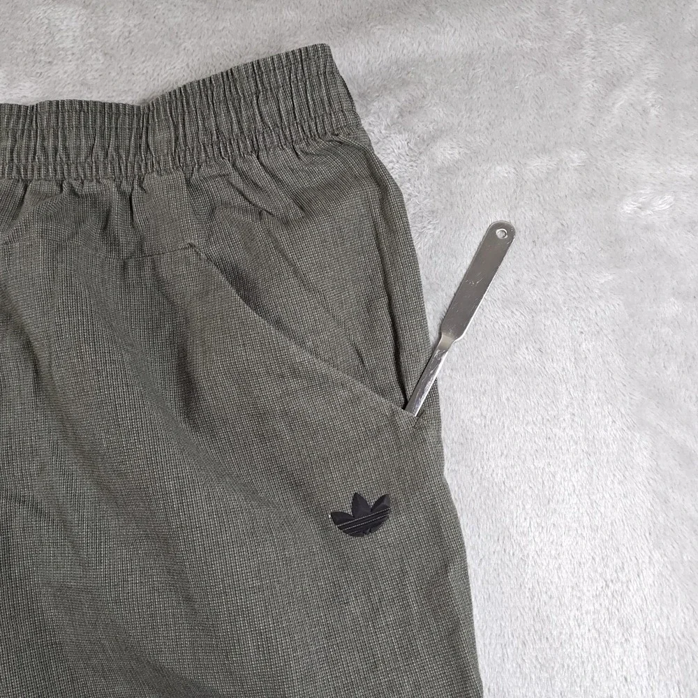 Adidas Jogger Pants Mens XXL Tapered Elastic Waist Ankle Zip Y2K Skater Woven
